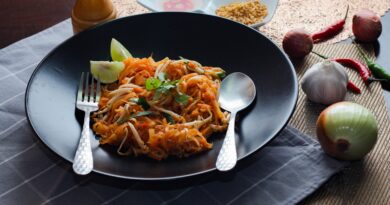 thai fried noodles